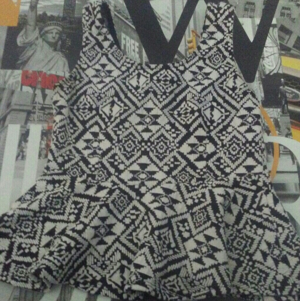 Scobe chic yet formal top